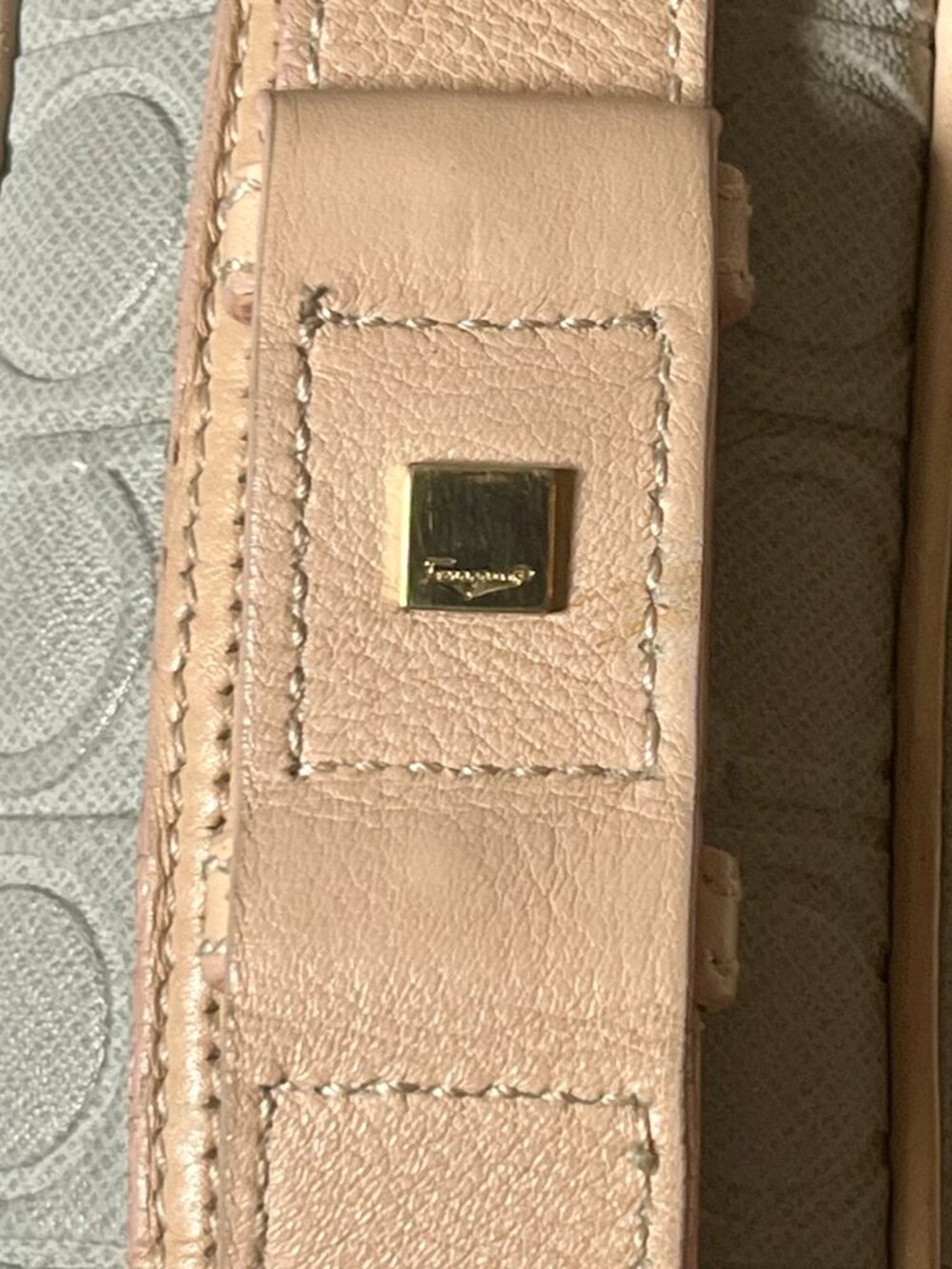 Salvatore Ferragamo RARE Gancini East West Gray Beige Shoulder Bag - Picture 12 of 16